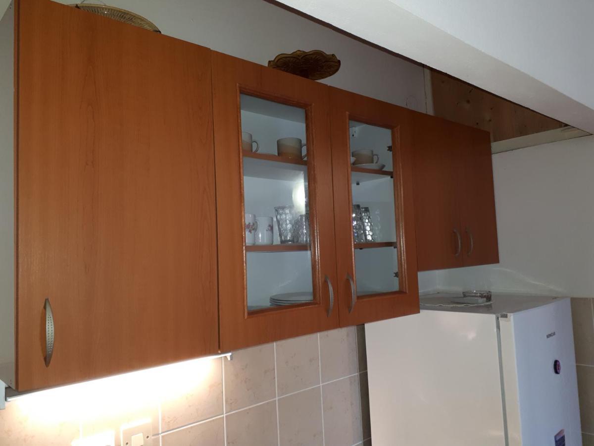Apartment Groundfloor Jelsa  Eksteriør bilde