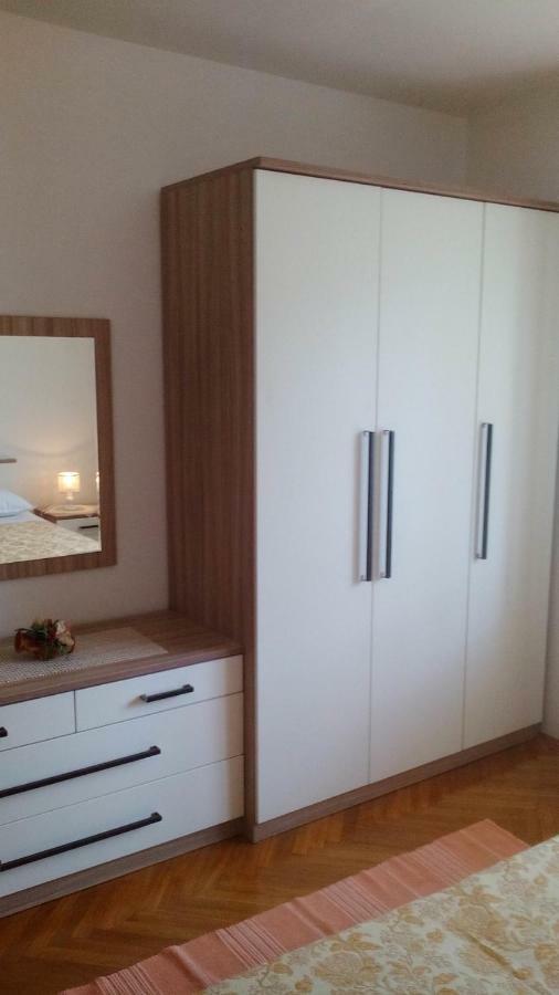 Apartment Groundfloor Jelsa  Eksteriør bilde